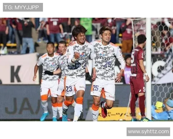 京不死鸟迎战新泻天鹅激战在即期待精彩对决展现足球魅力与激情